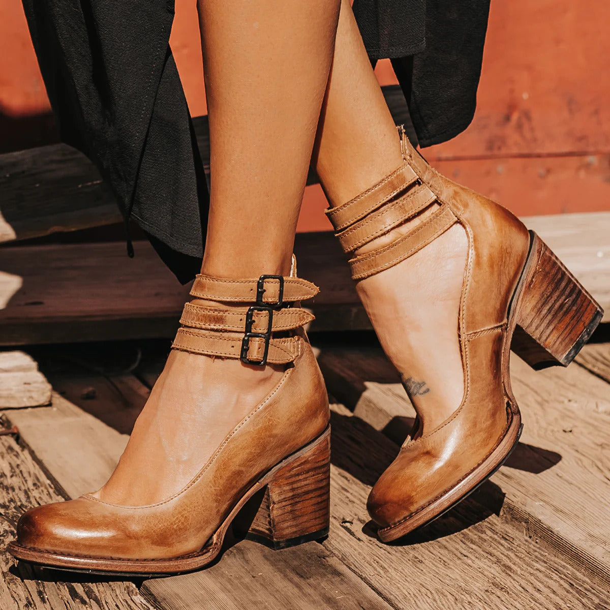 Antiqua | Vintage Classic Heels
