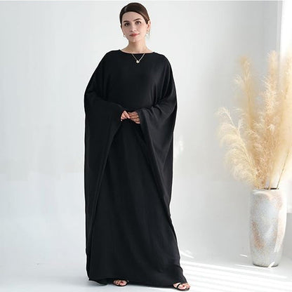 Loose and elegant batwing sleeve robe