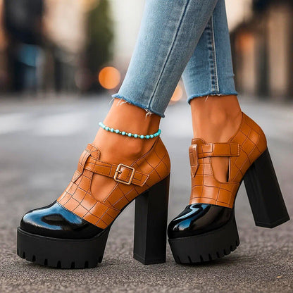 VIVIENNE ARLO BLOCK HEELS