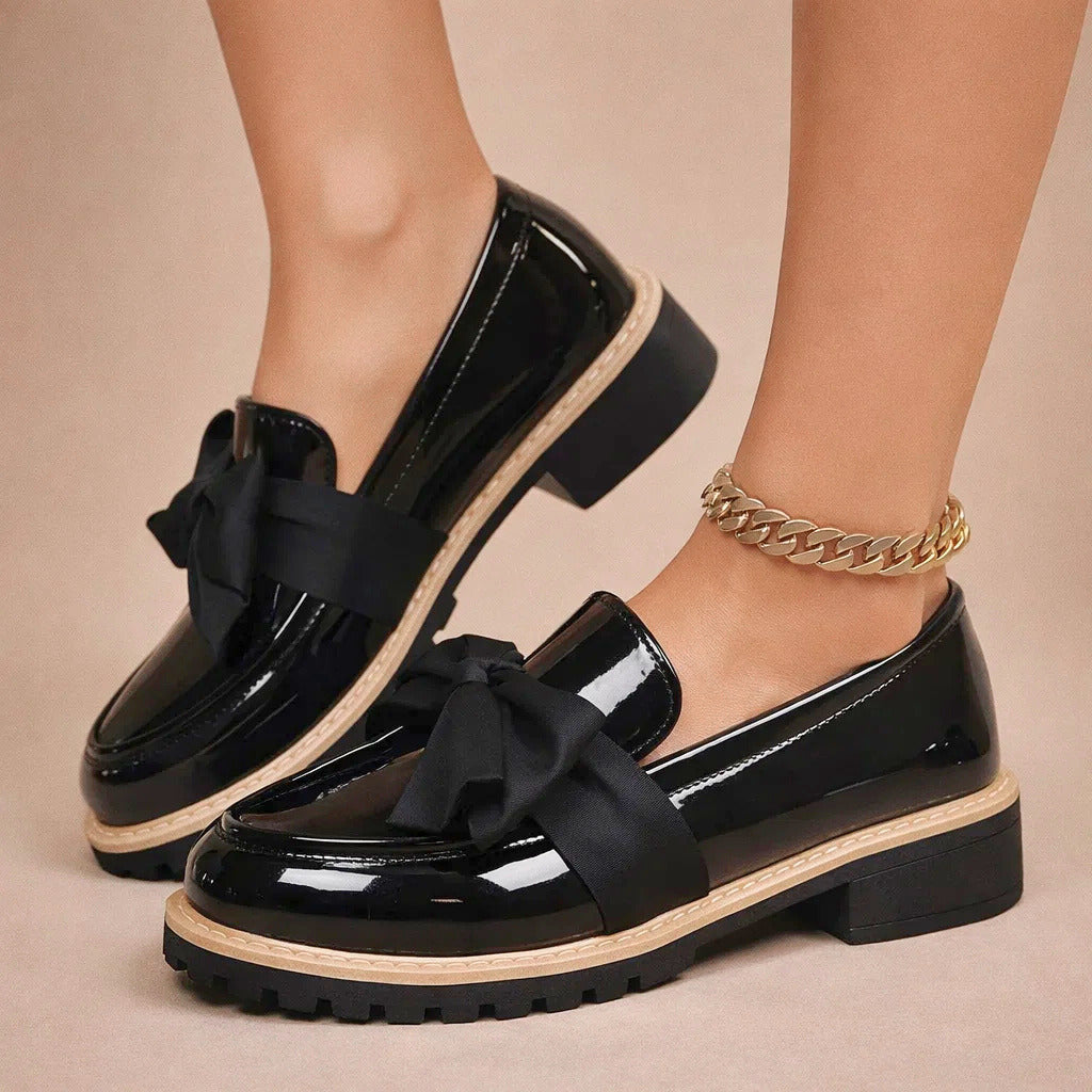 VIVIENNE BELLE LOAFERS