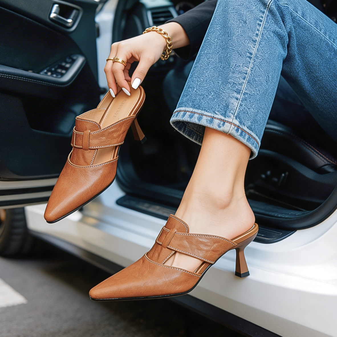 AUBREY MONROE GENUINE LEATHER HEELS