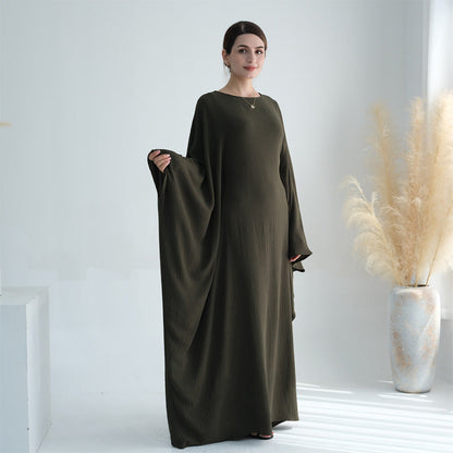 Loose and elegant batwing sleeve robe