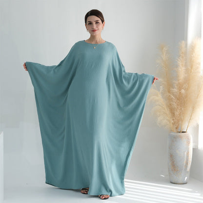 Loose and elegant batwing sleeve robe