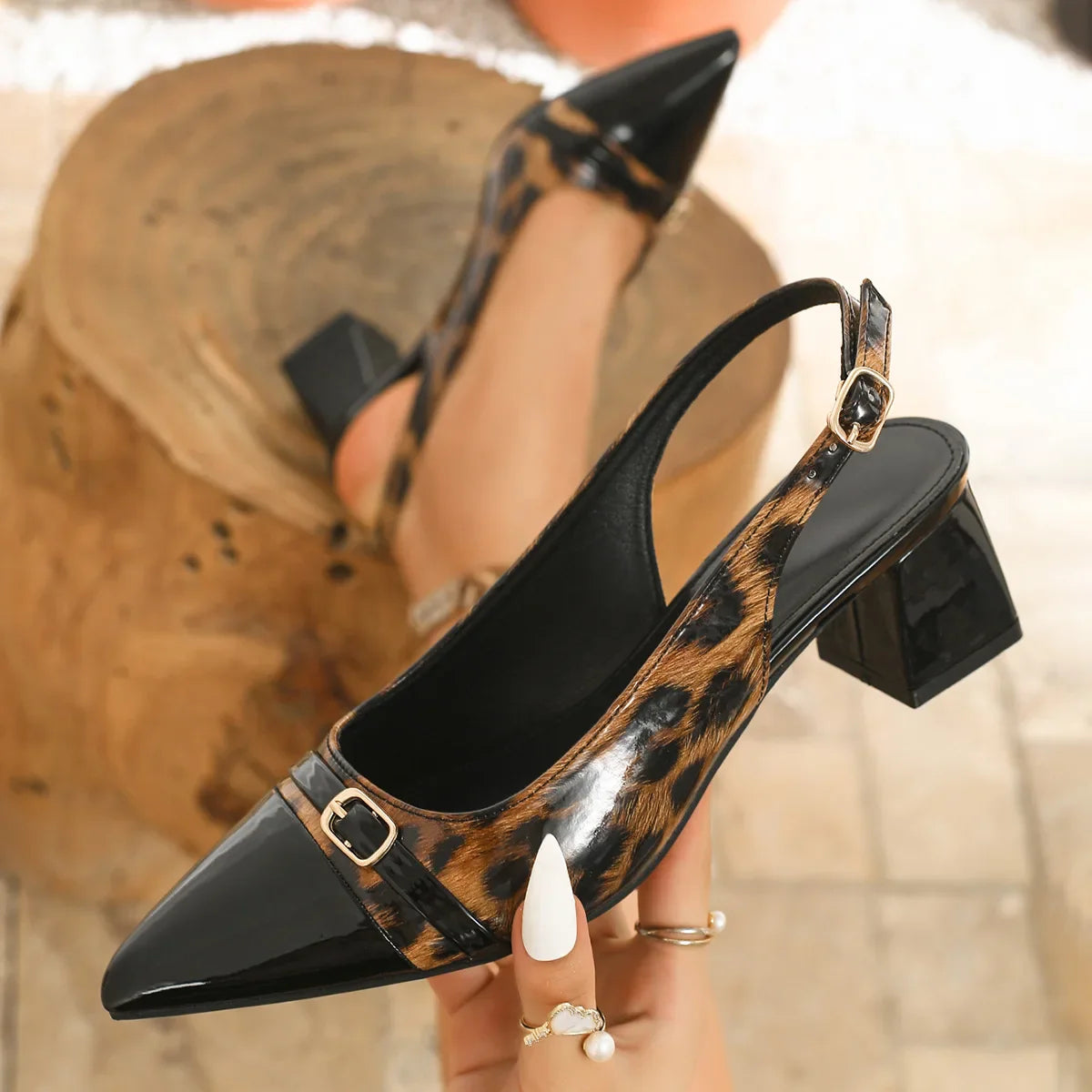 Pantera High-Shine Heels
