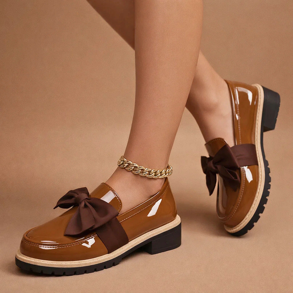 VIVIENNE BELLE LOAFERS