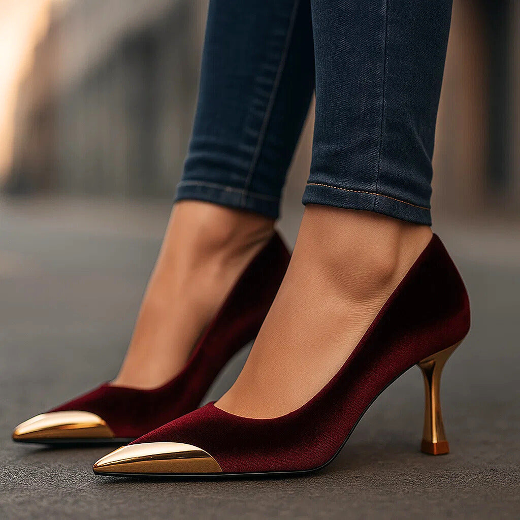 AVELINE GOLD-POINT PUMPS