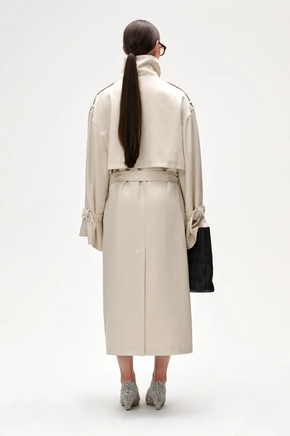 Aurrelia | The Lyocell Trenchcoat